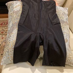 BN Miraclesuit Women Slimmer Breathe High Waist Shorts